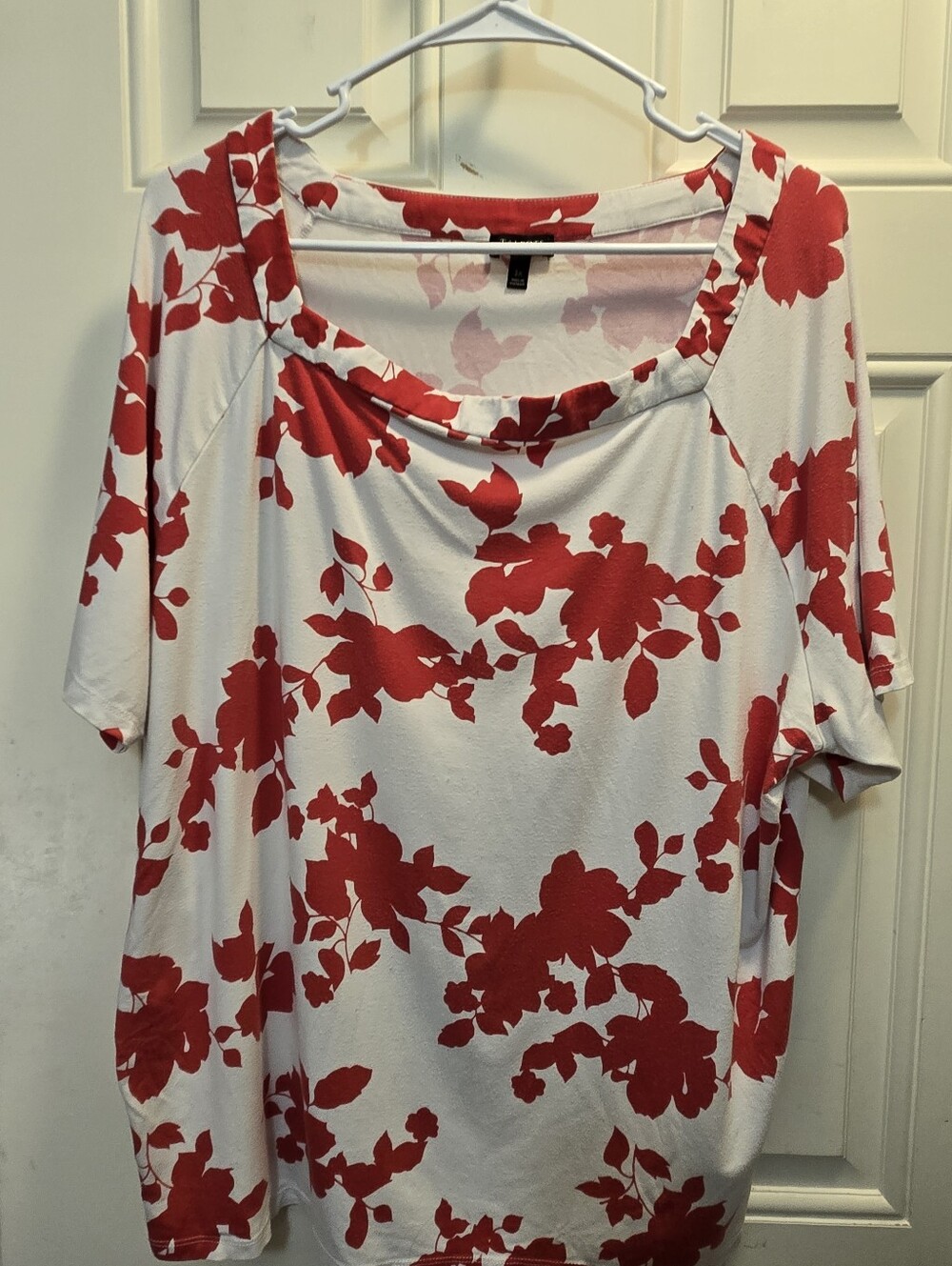 Talbots White Top with Red Floral Print - Short Sleeve
